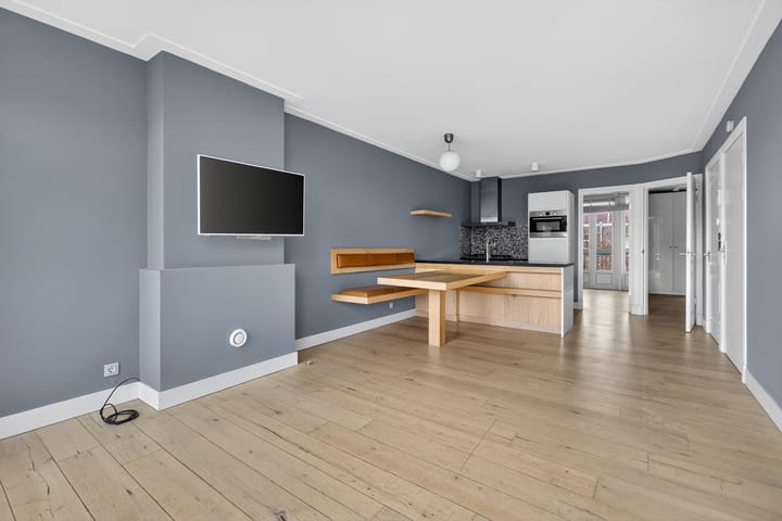 Photo 11 of Frederik Hendrikstraat 130-3