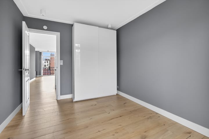 Photo 17 of Frederik Hendrikstraat 130-3