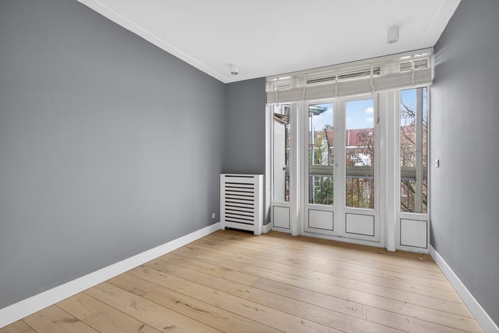 Photo 18 of Frederik Hendrikstraat 130-3