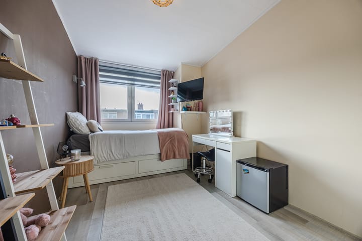 Foto 16 van van Milstraat 5