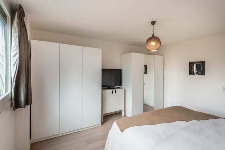 Foto 18 van Eikenweg 6-E