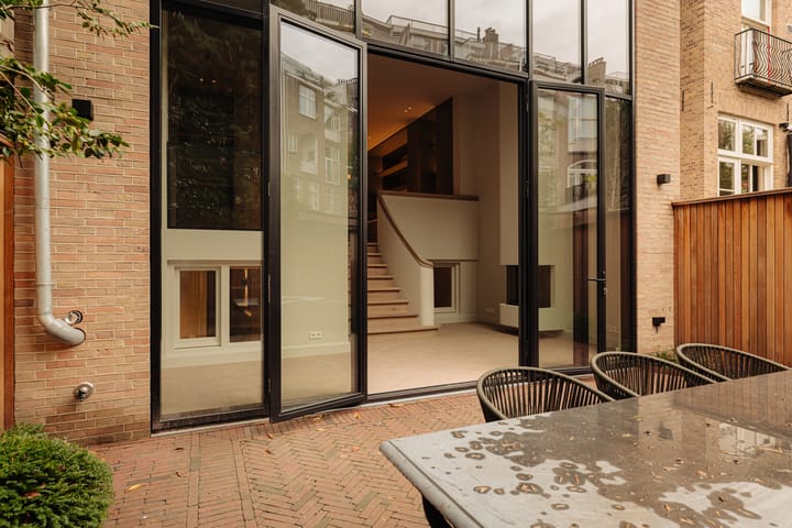 Photo 22 of Johannes Verhulststraat 143-B