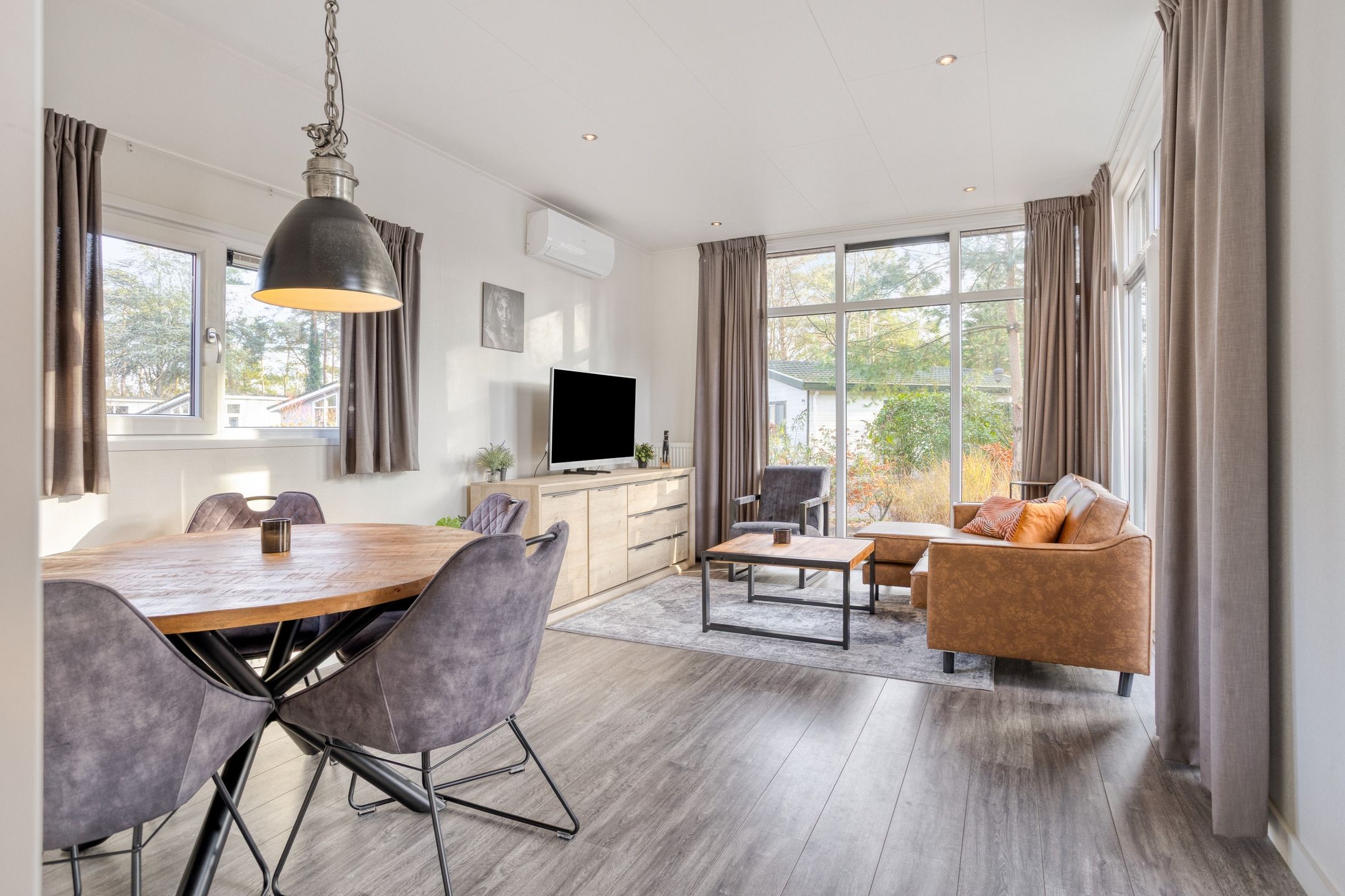 2-bedroom freehold villa in Ede — photo 3 of 5