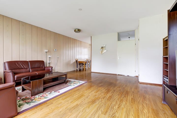 Photo 4 of Bizetstraat 35