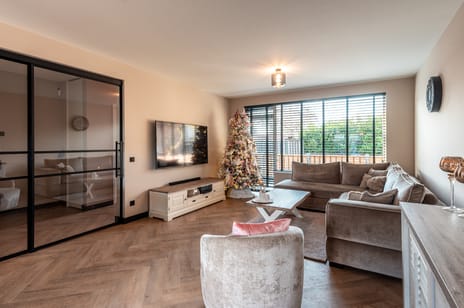 Karveel 49 62 tertiary image