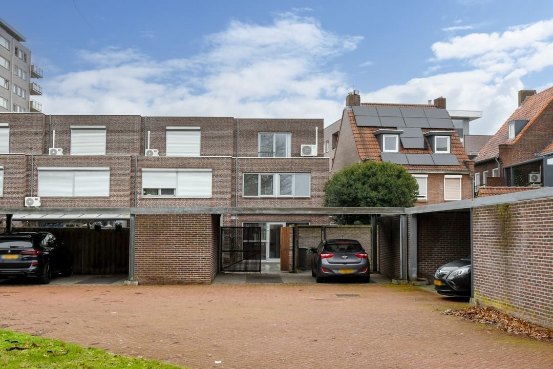 Photo 32 of Koningin Regentesselaan 44