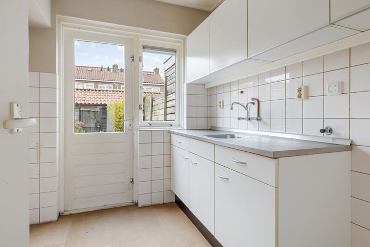 Photo 5 of Van Nijenrodestraat 33