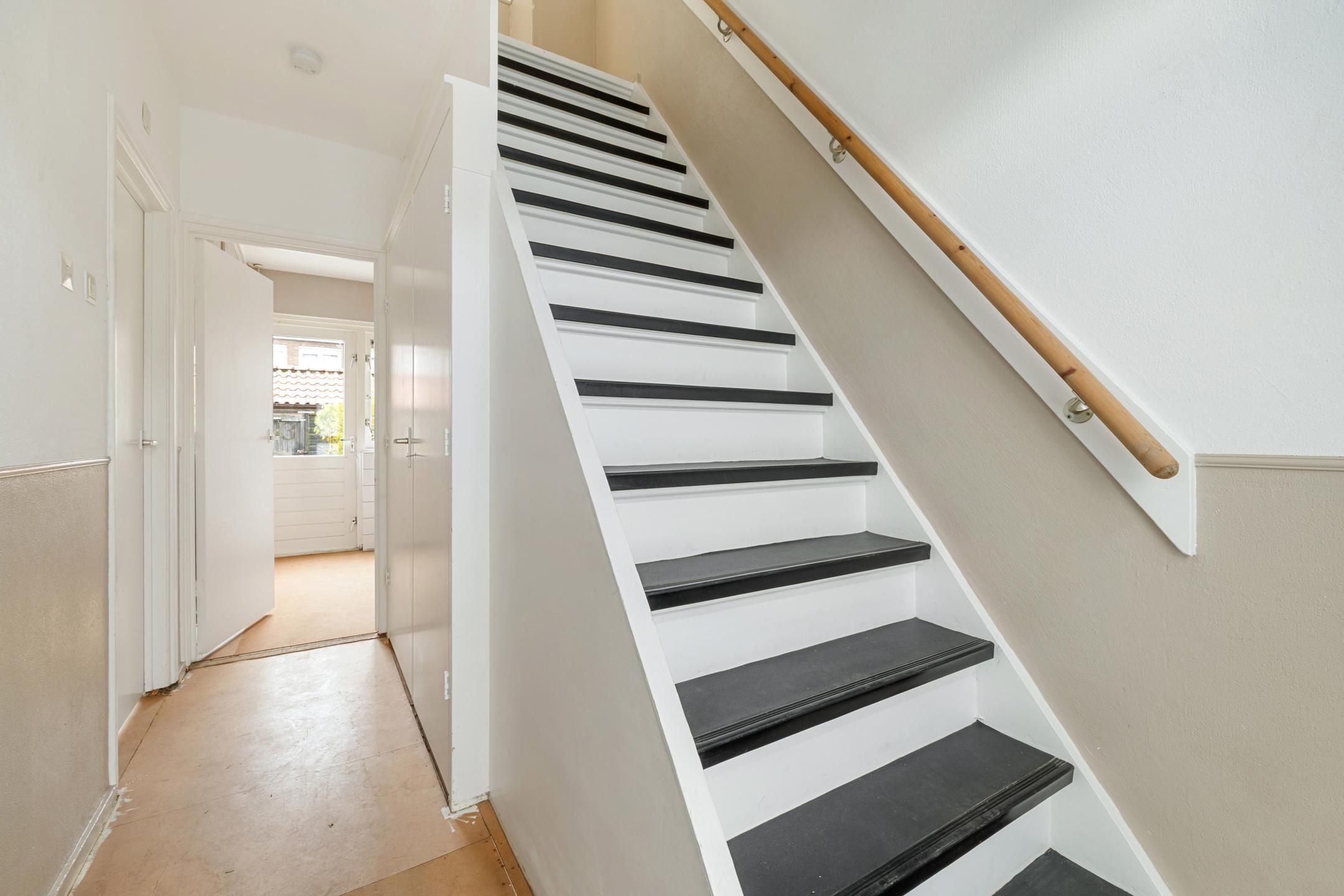 Photo 9 of Van Nijenrodestraat 33