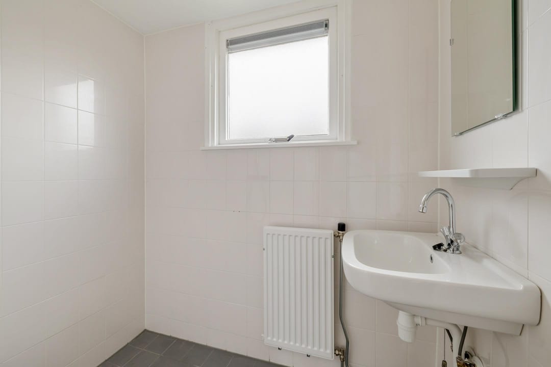 Photo 16 of Van Nijenrodestraat 33