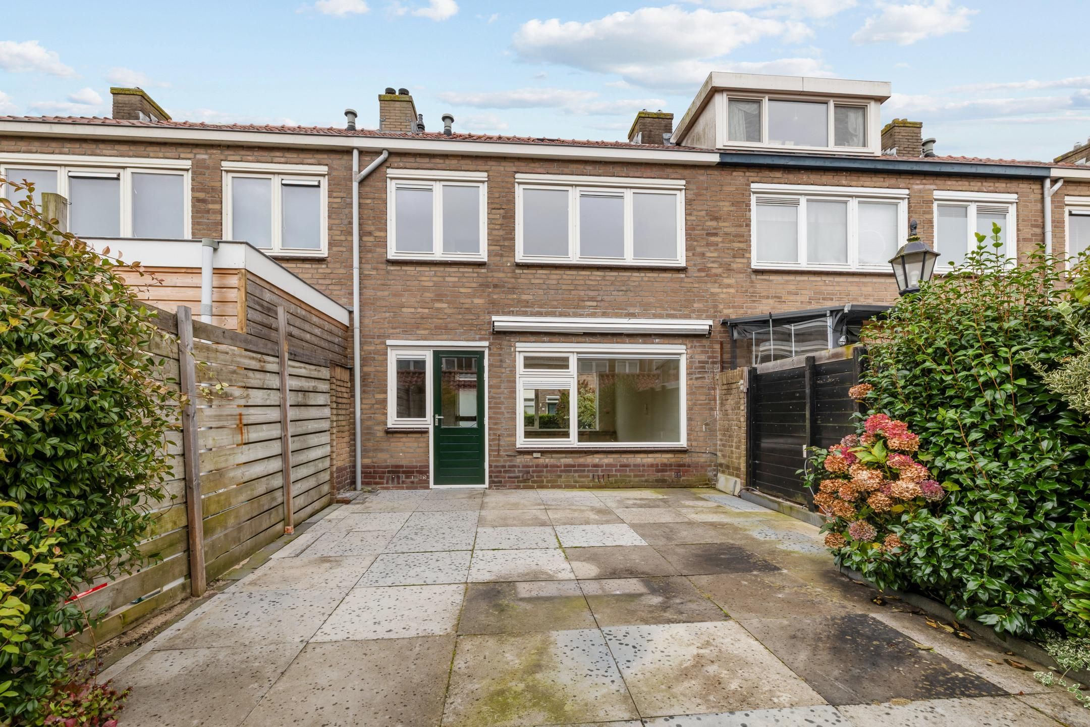 Photo 24 of Van Nijenrodestraat 33