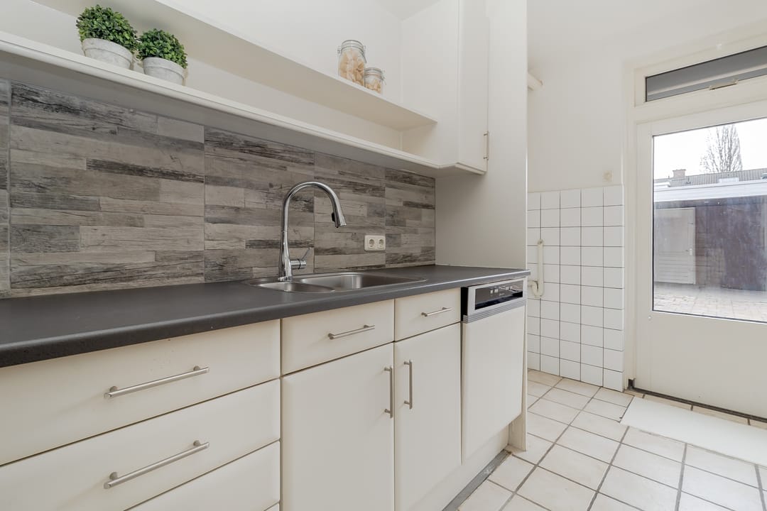 Photo 8 of Plesmanstraat 3