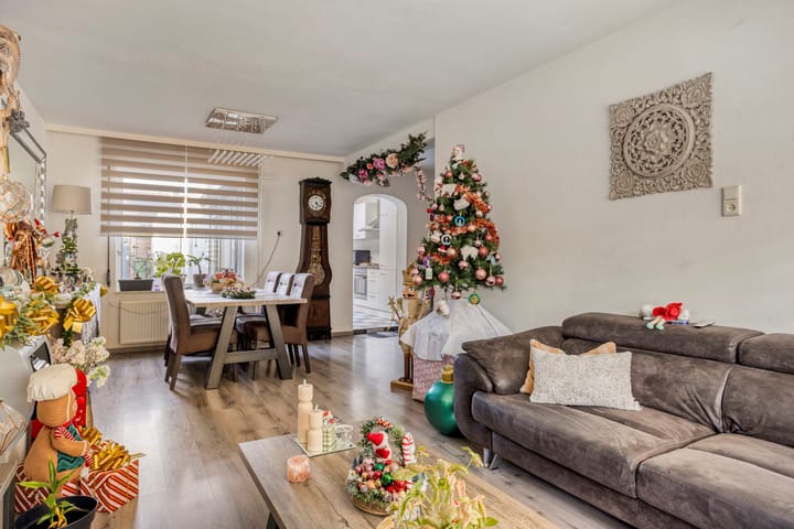 Foto 12 van Burgemeester Wilmarstraat 3