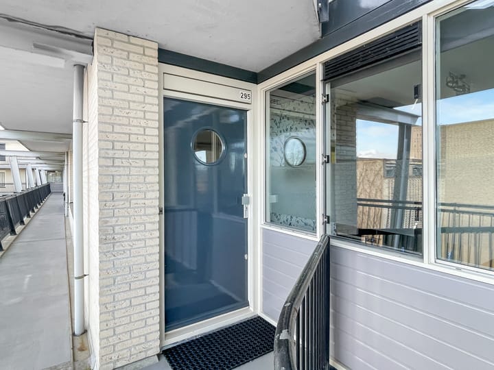 Photo 4 of Noordeinde 295