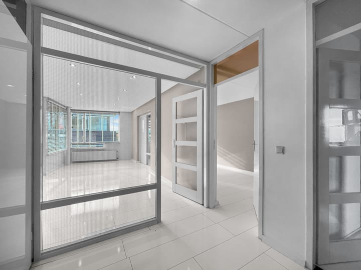 Photo 5 of Noordeinde 295