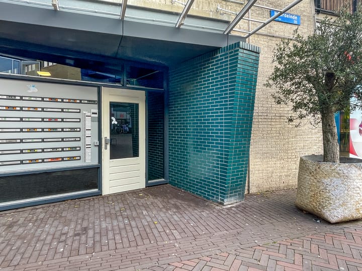 Photo 2 of Noordeinde 295