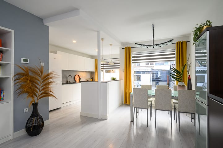 Photo 6 of Bellstraat 8