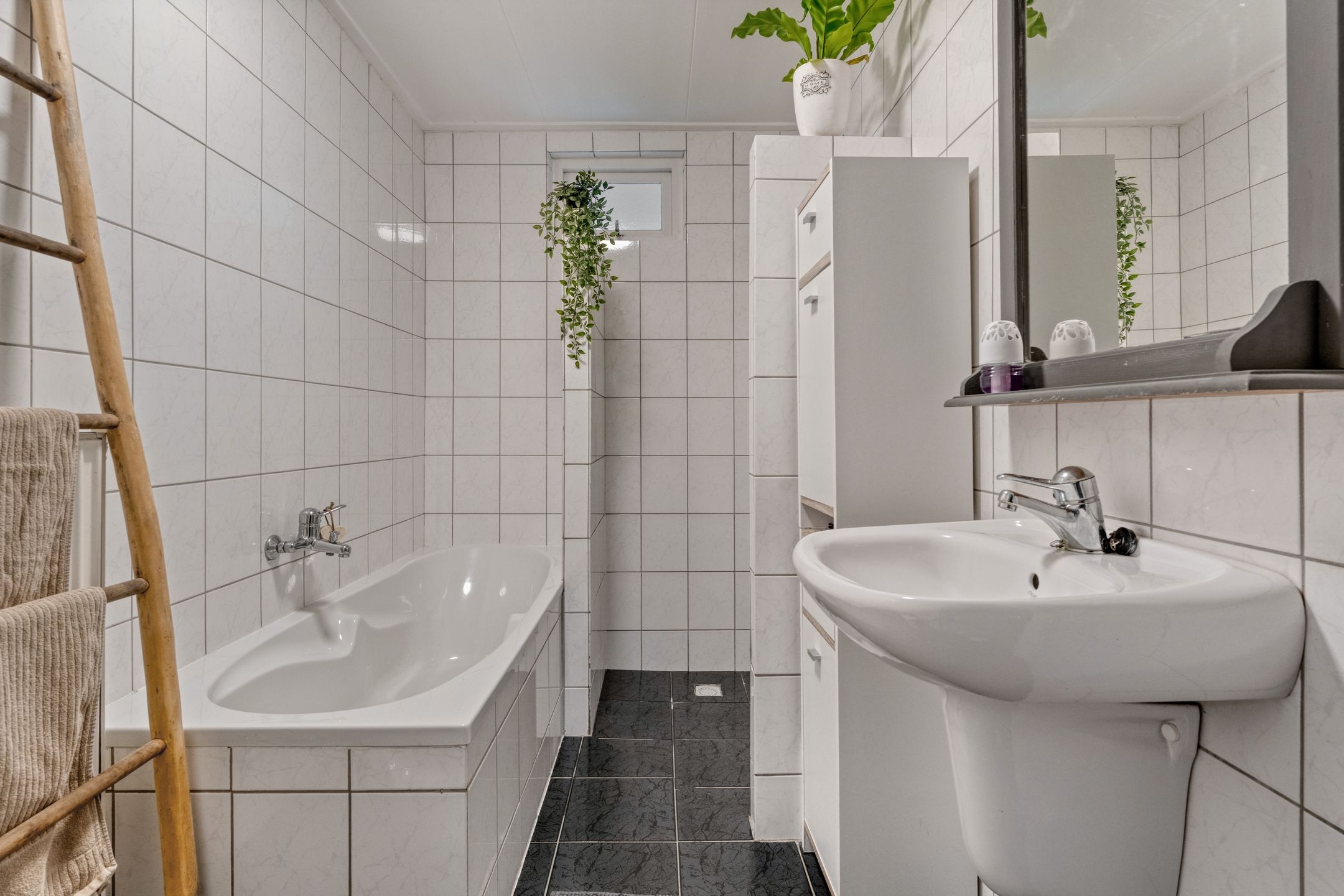 Foto 24 van Parallelweg 78