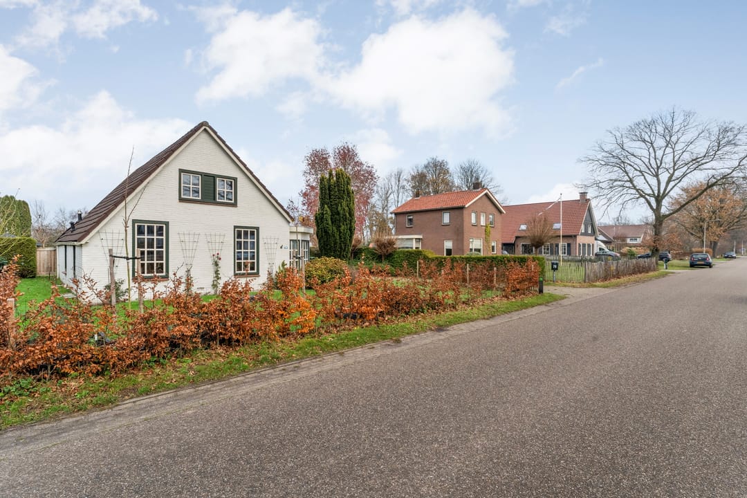 Foto 8 van Parallelweg 78