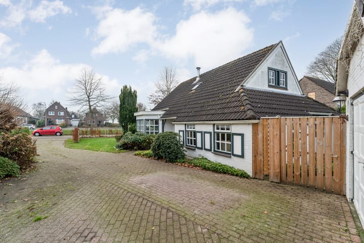 Foto 44 van Parallelweg 78