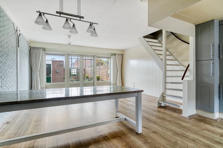 Photo 10 of Bosgouw 244