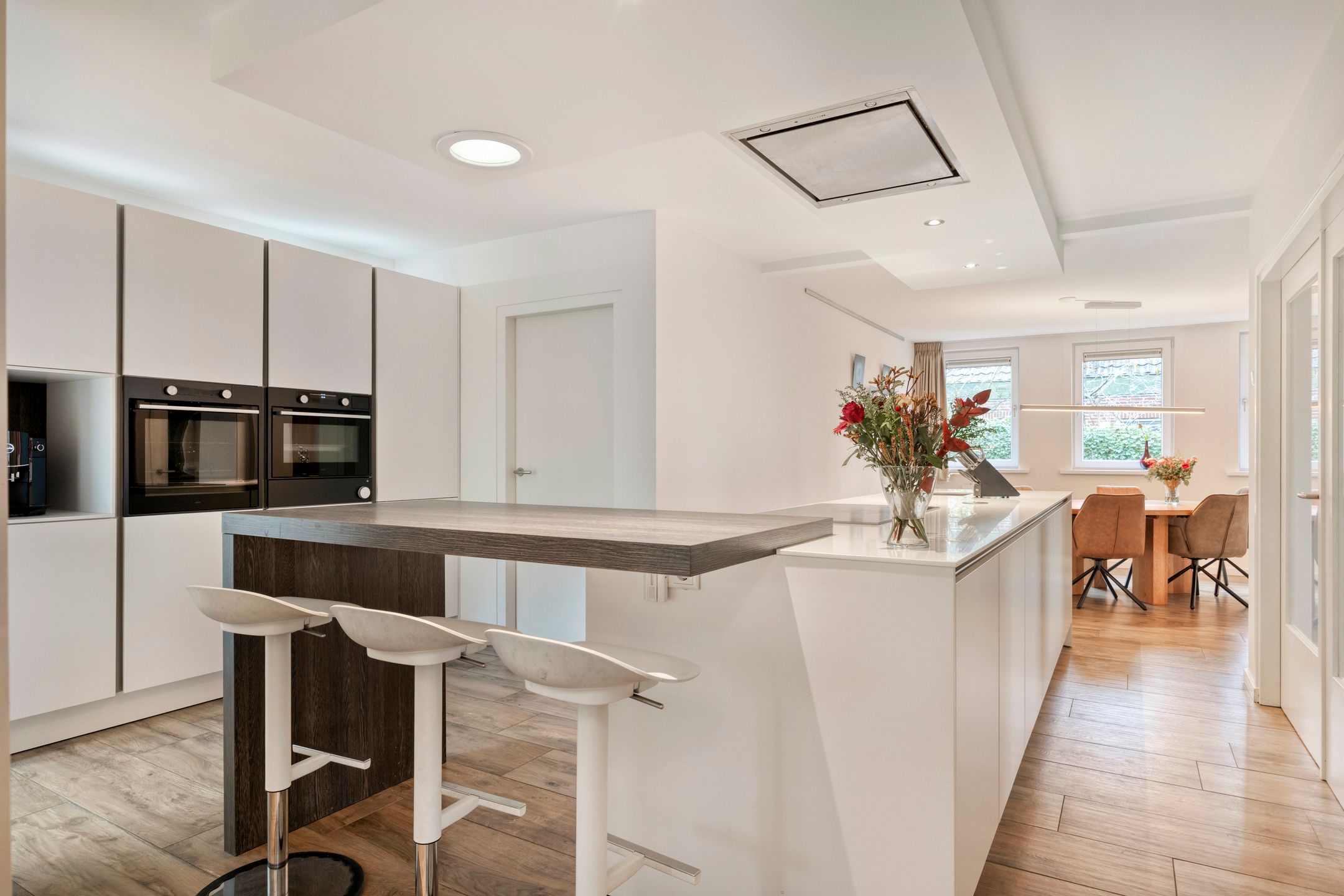 Foto 3 van Heilige Stoel 6705