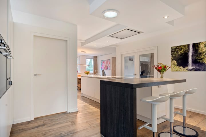 Photo 11 of Heilige Stoel 6705