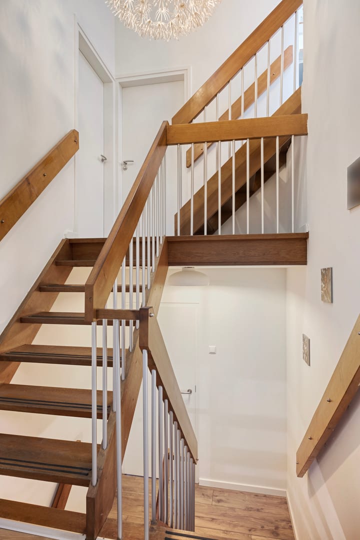 Photo 24 of Heilige Stoel 6705