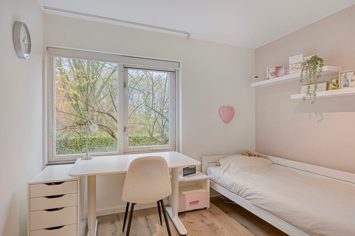 Photo 37 of Heilige Stoel 6705