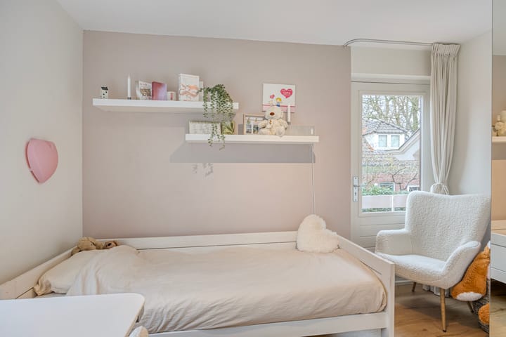 Photo 38 of Heilige Stoel 6705