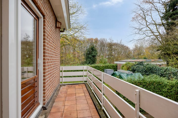 Photo 40 of Heilige Stoel 6705