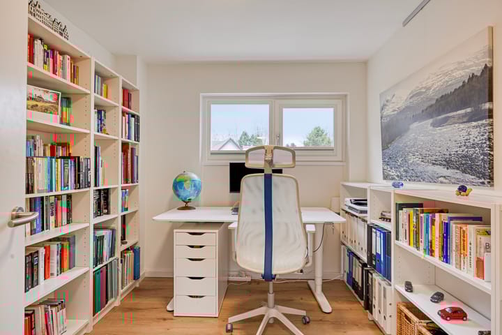 Photo 42 of Heilige Stoel 6705