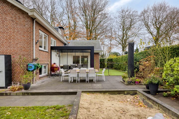 Photo 63 of Heilige Stoel 6705