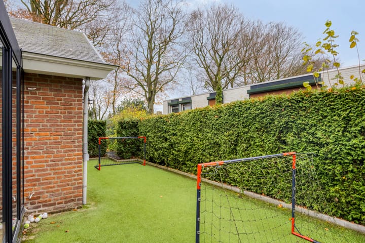 Photo 65 of Heilige Stoel 6705