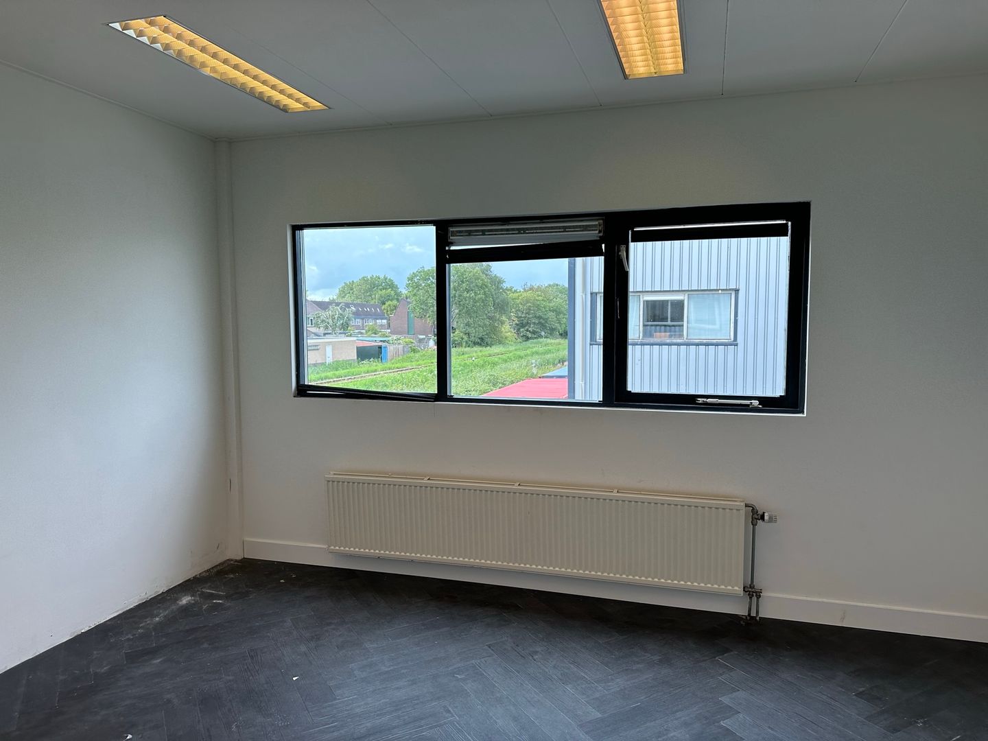 Bekijk foto 3 van de Oude Veiling 79-T