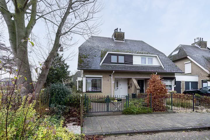 Photo 5 of Hazelaarhof 35