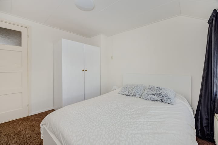 Foto 17 van Teugenaarsstraat 83