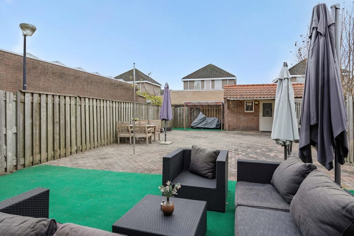 Foto 27 van Teugenaarsstraat 83