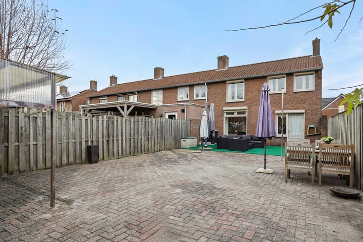 Foto 29 van Teugenaarsstraat 83