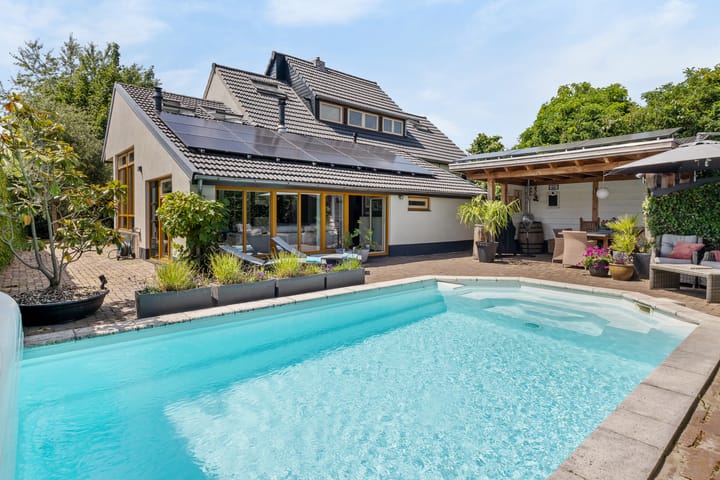 Foto 2 van Luciusstraat 13