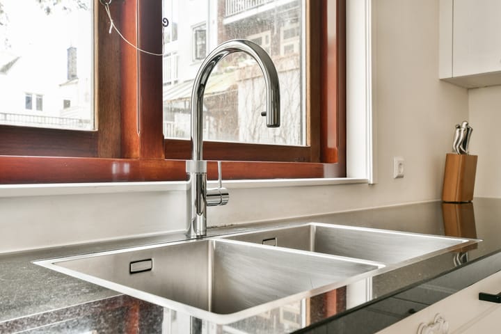 Photo 15 of Muiderstraat 8-H