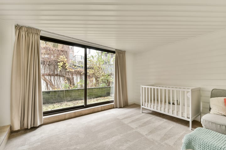 Photo 23 of Muiderstraat 8-H