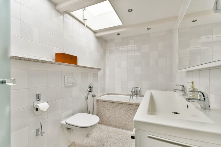 Photo 49 of Muiderstraat 8-H