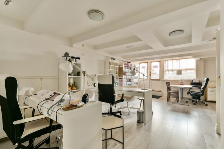 Photo 51 of Muiderstraat 8-H