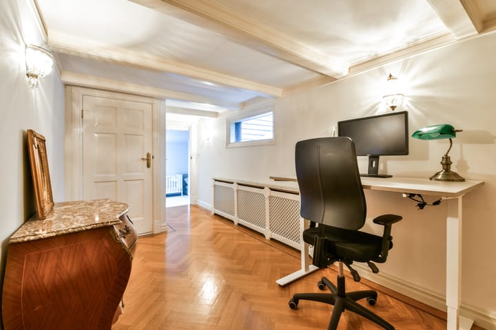 Photo 17 of Muiderstraat 8-H