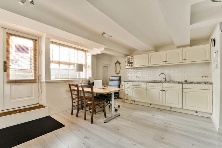 Photo 52 of Muiderstraat 8-H