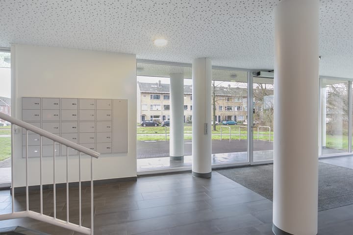 Photo 8 of Veerpolderstraat 15-10