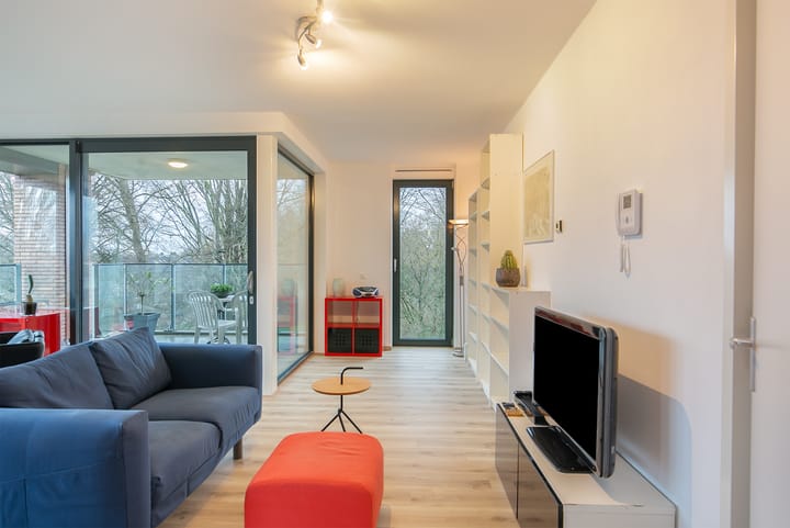 Photo 16 of Veerpolderstraat 15-10