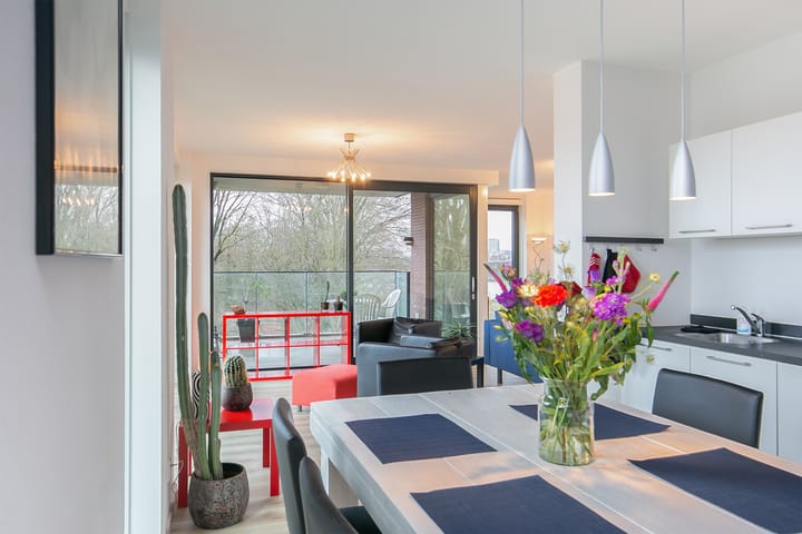 Photo 22 of Veerpolderstraat 15-10