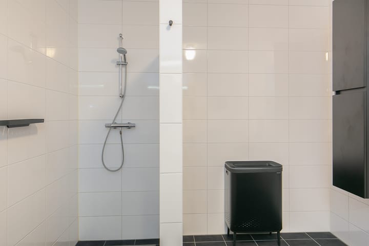 Photo 26 of Veerpolderstraat 15-10