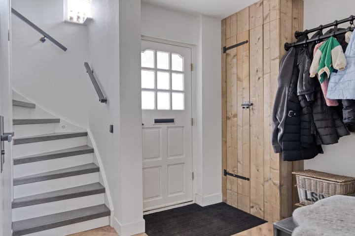 Photo 4 of Carry van Bruggenweg 7